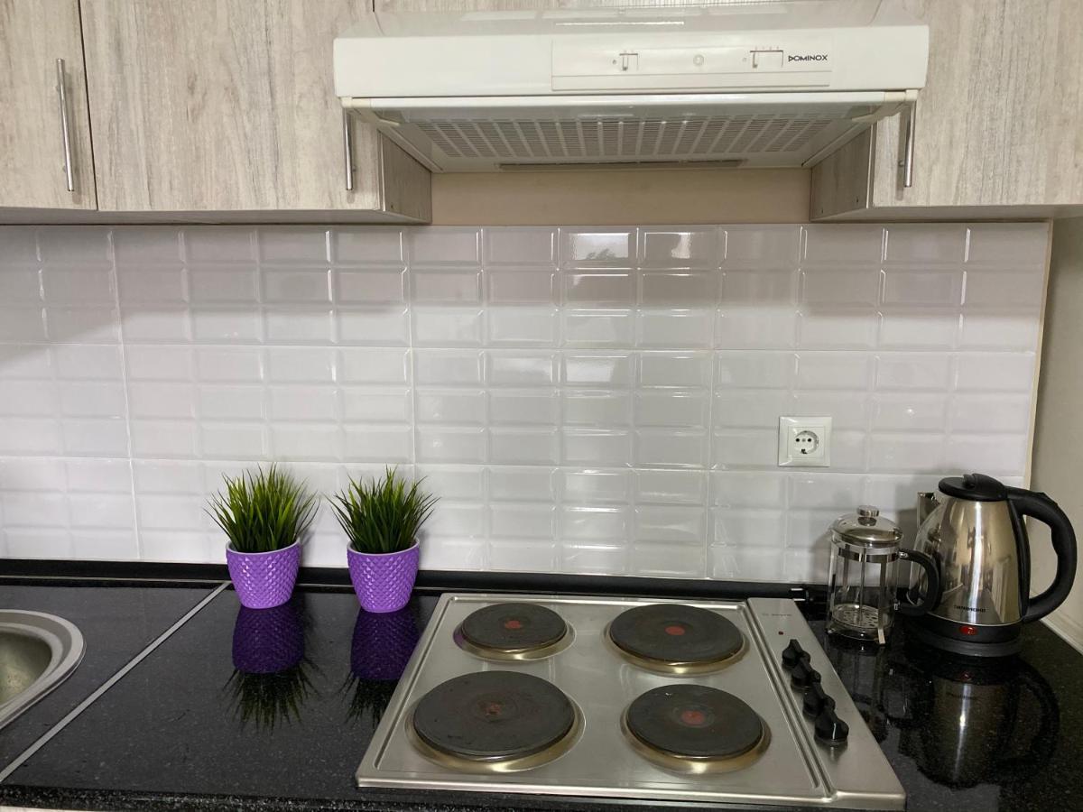 Оригинальная 1 Ком Квартира В Сердце Алматы Apartman Kültér fotó