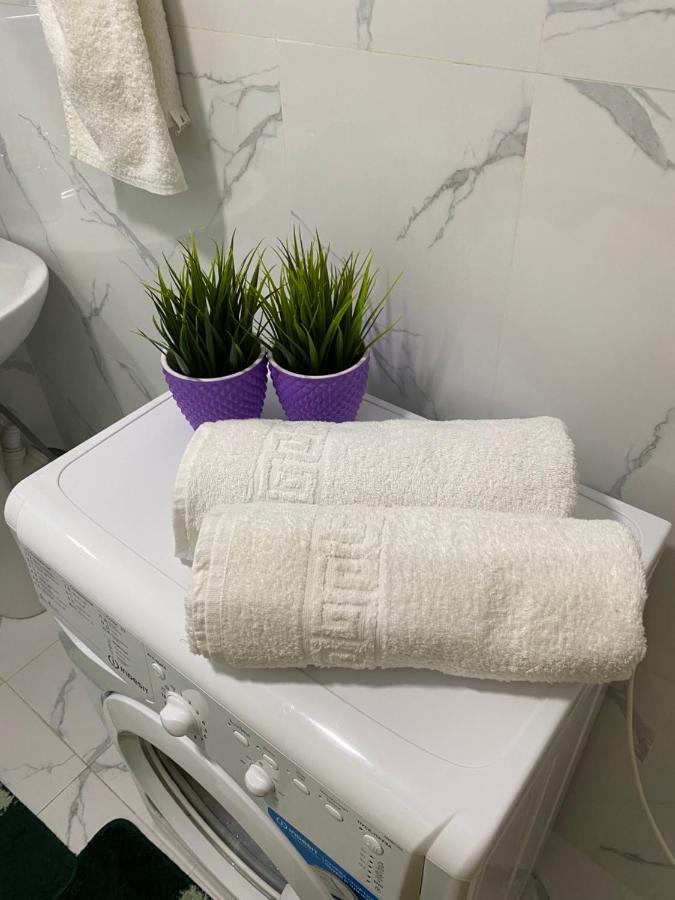 Оригинальная 1 Ком Квартира В Сердце Алматы Apartman Kültér fotó